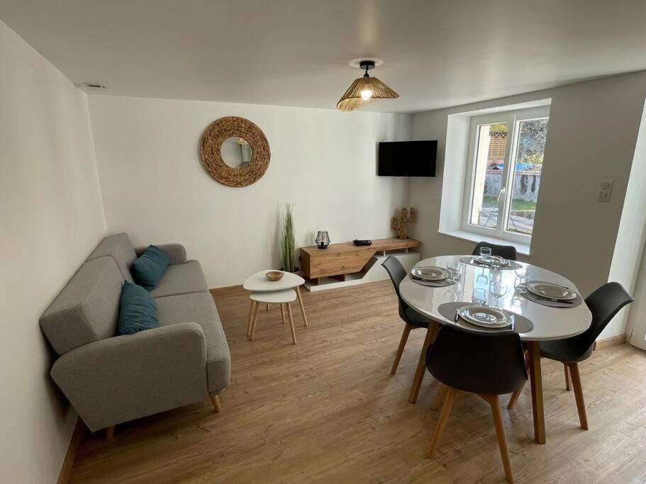 Logement Idealement Situe Sur La Voie Verte Celles-sur-Plaine ภายนอก รูปภาพ
